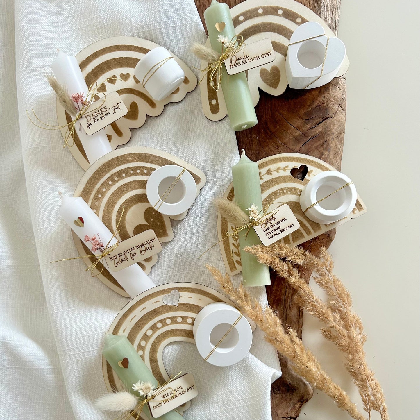 Regenbogen Kerzenhalter Holzbrettchen mit Anhängern