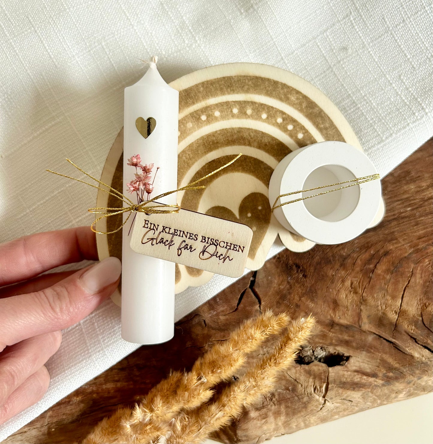 Regenbogen Kerzenhalter Holzbrettchen mit Anhängern